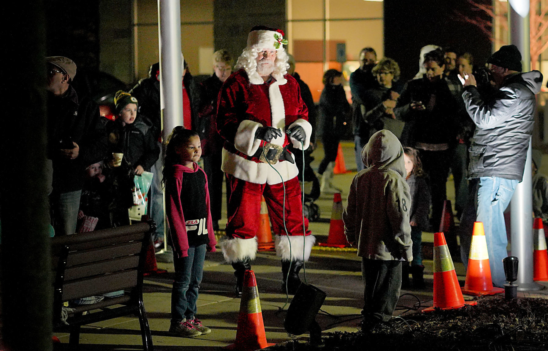 Mount Pleasant's 2019 inaugural tree lighting